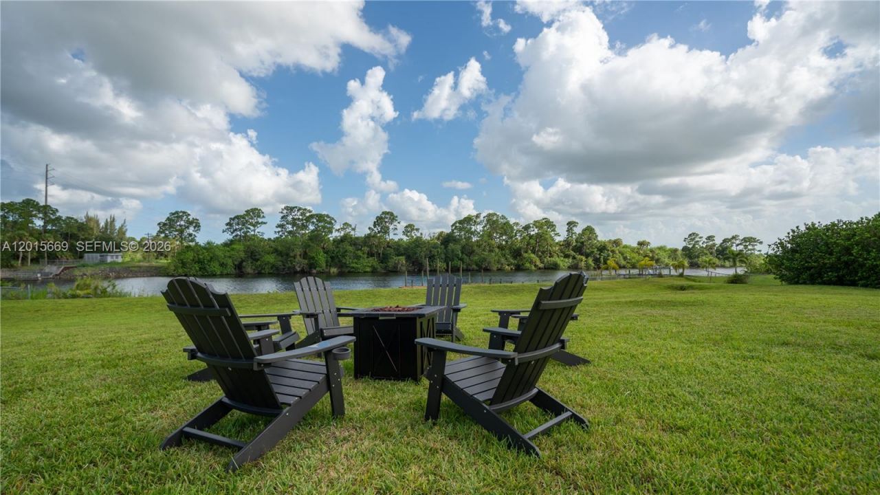 6152 SW Banks St , Palm City, FL 34990 Photo