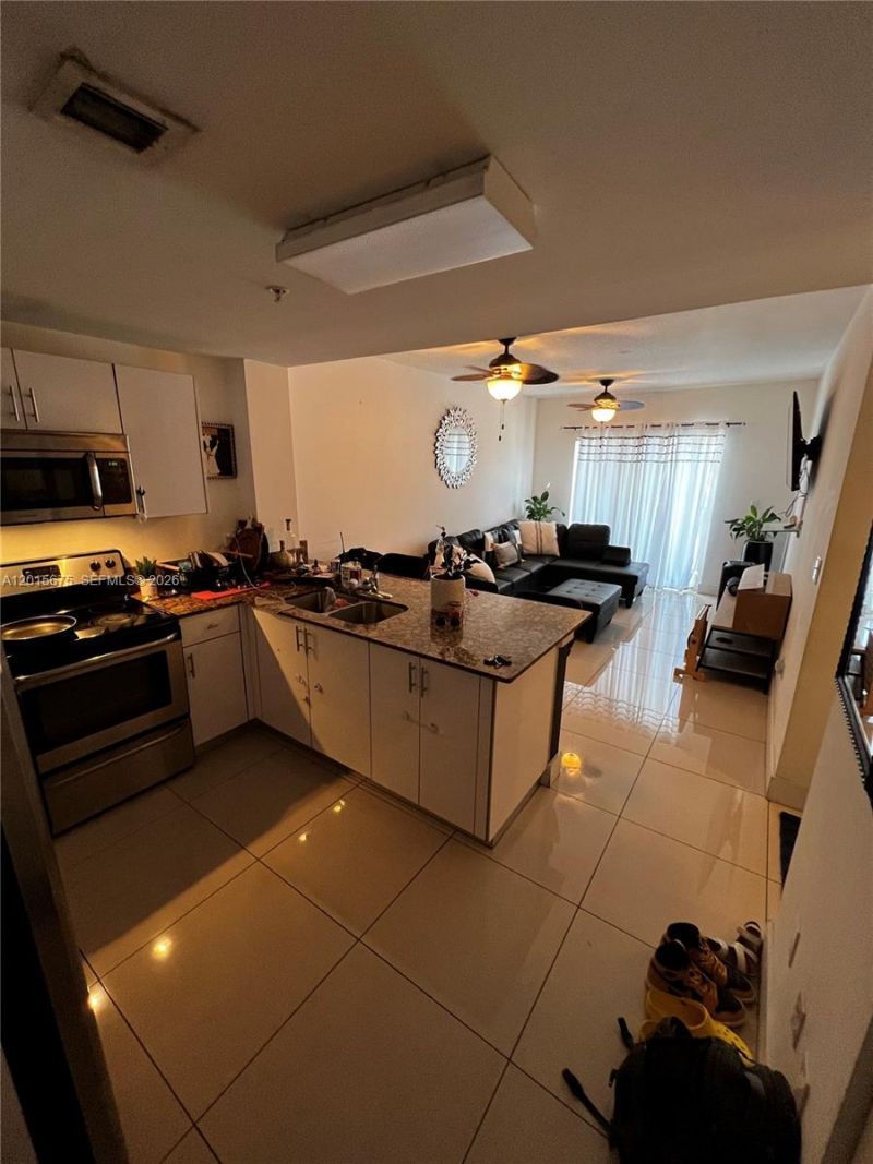 2300 NW 7th Street , Unit 304, Miami, FL 33125 Photo
