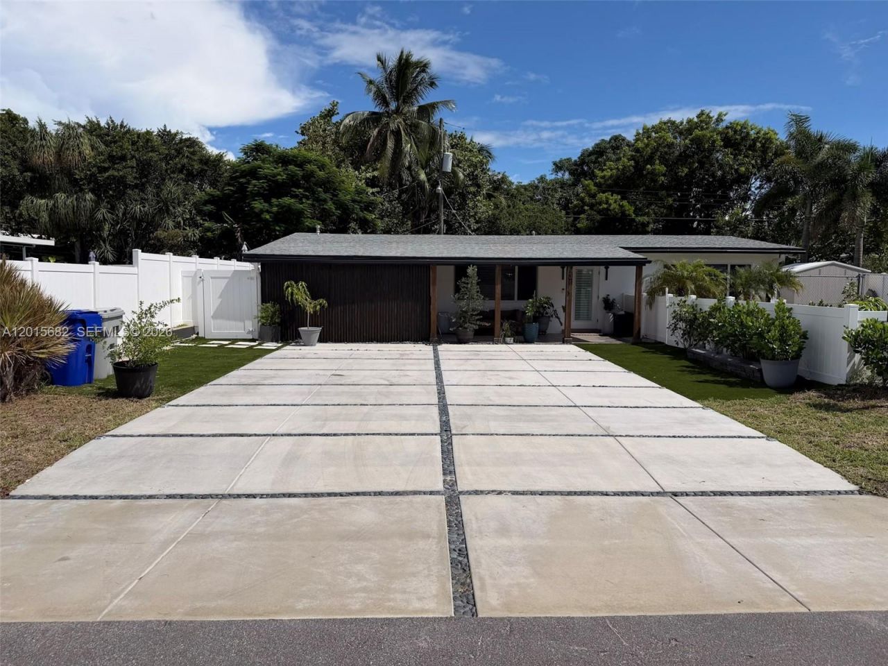 310 NE 12th Ave, Pompano Beach, FL 33060 Photo