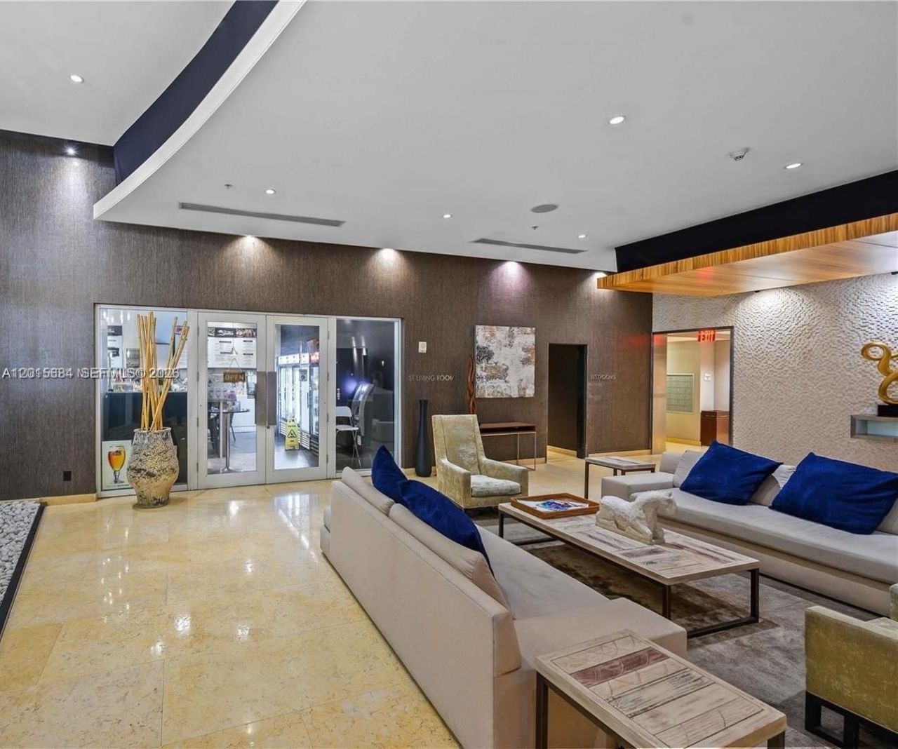 60 SW 13th St , Unit 3609, Miami, FL 33130 Photo