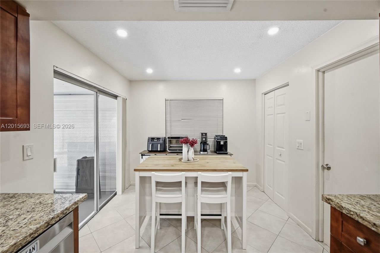 8972 SW 8th St , Boca Raton, FL 33433 Photo