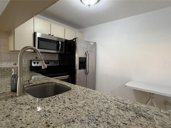 6385 W 27th Ave , Unit 11-3, Hialeah, FL 33016