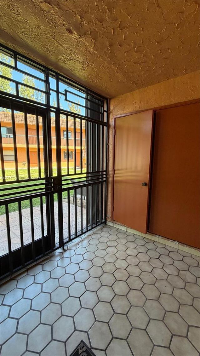 6385 W 27th Ave , Unit 11-3, Hialeah, FL 33016 Photo