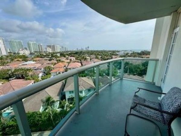 19370 Collins Ave , Unit 826, Sunny Isles Beach, FL 33160