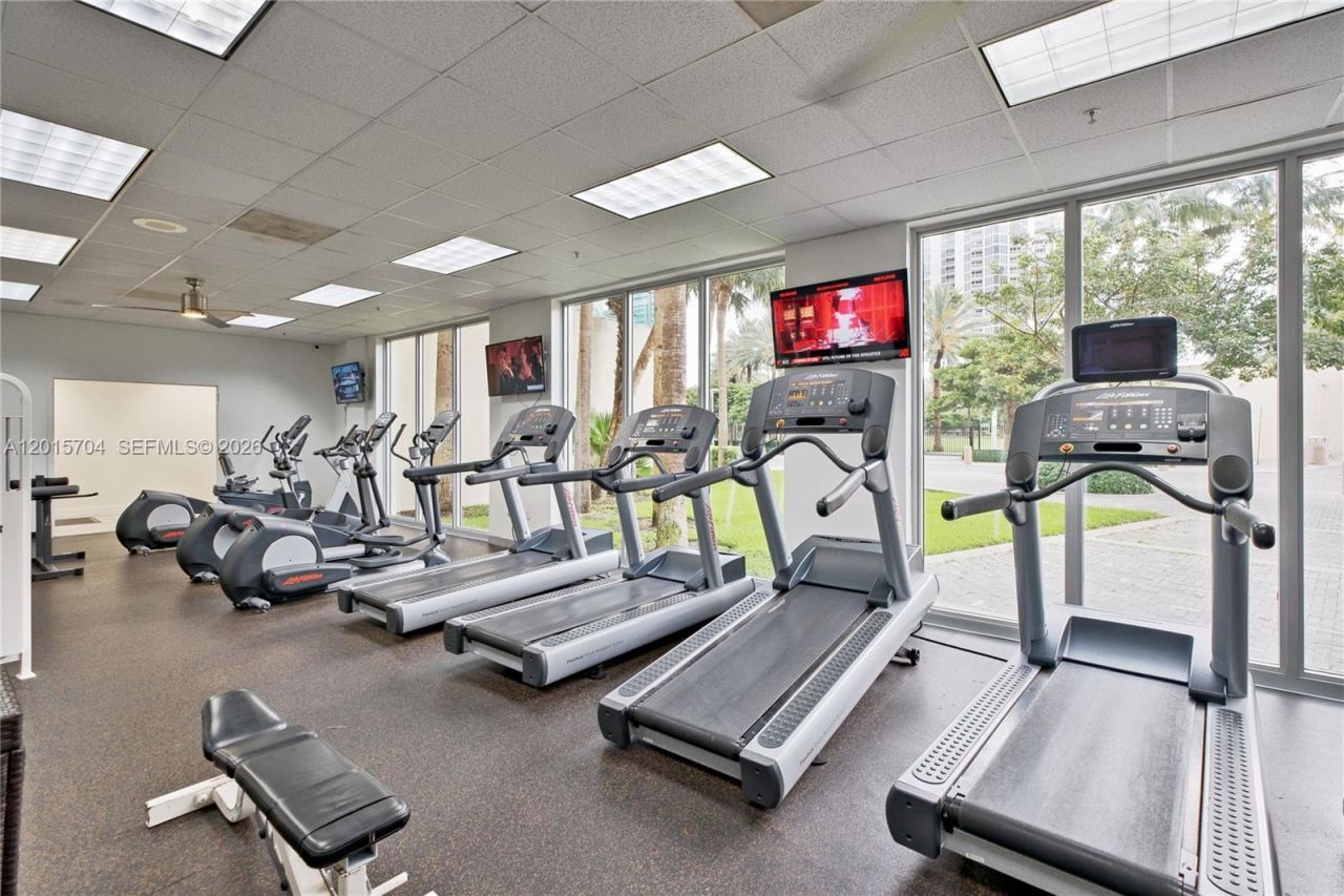 19370 Collins Ave , Unit 826, Sunny Isles Beach, FL 33160 Photo