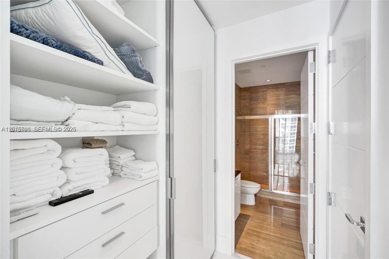 15811 Collins Ave , Unit 3302, Sunny Isles Beach, FL 33160 Photo