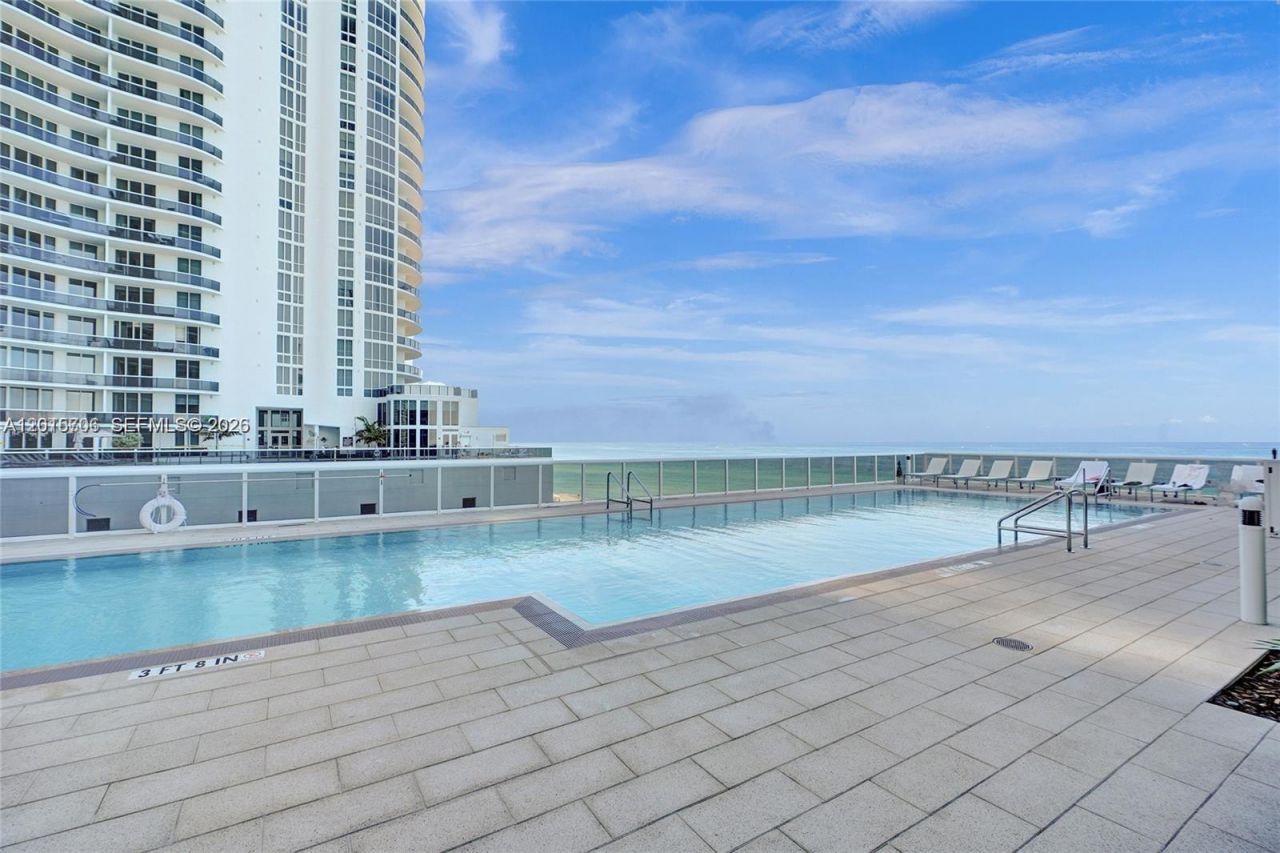 15811 Collins Ave , Unit 3302, Sunny Isles Beach, FL 33160 Photo