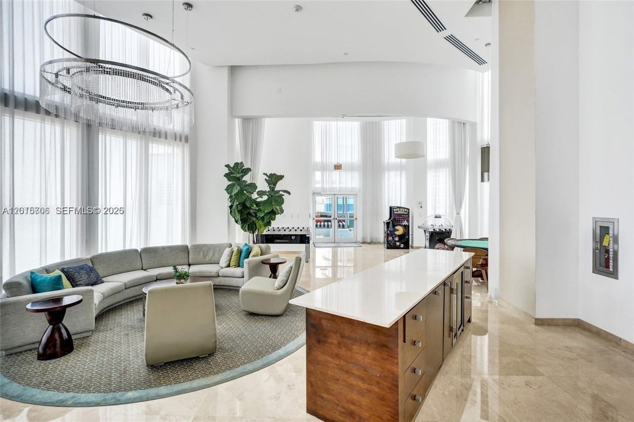 15811 Collins Ave , Unit 3302, Sunny Isles Beach, FL 33160 Photo
