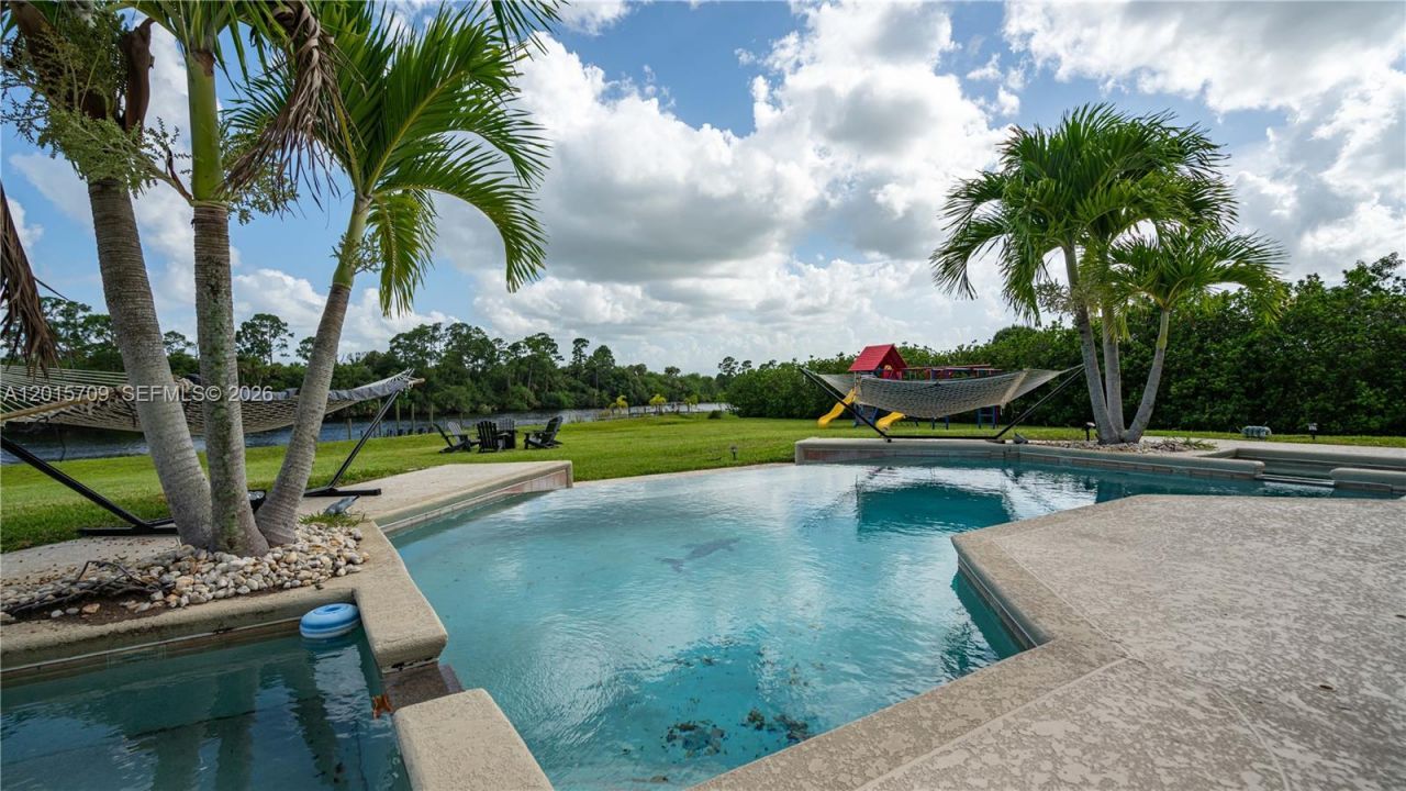 6152 SW Banks St , Palm City, FL 34990 Photo