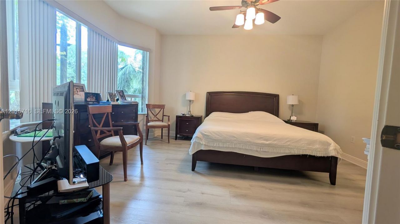 16101 Emerald Estates Dr, Unit 254, Weston, FL 33331 Photo
