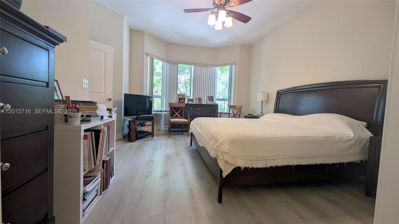 16101 Emerald Estates Dr, Unit 254, Weston, FL 33331 Photo