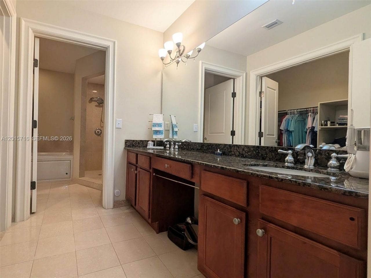 16101 Emerald Estates Dr, Unit 254, Weston, FL 33331 Photo