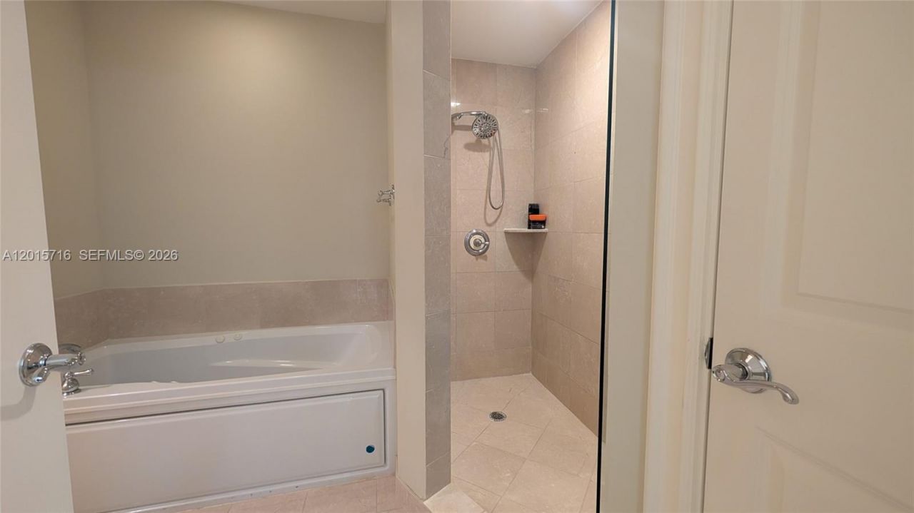 16101 Emerald Estates Dr, Unit 254, Weston, FL 33331 Photo