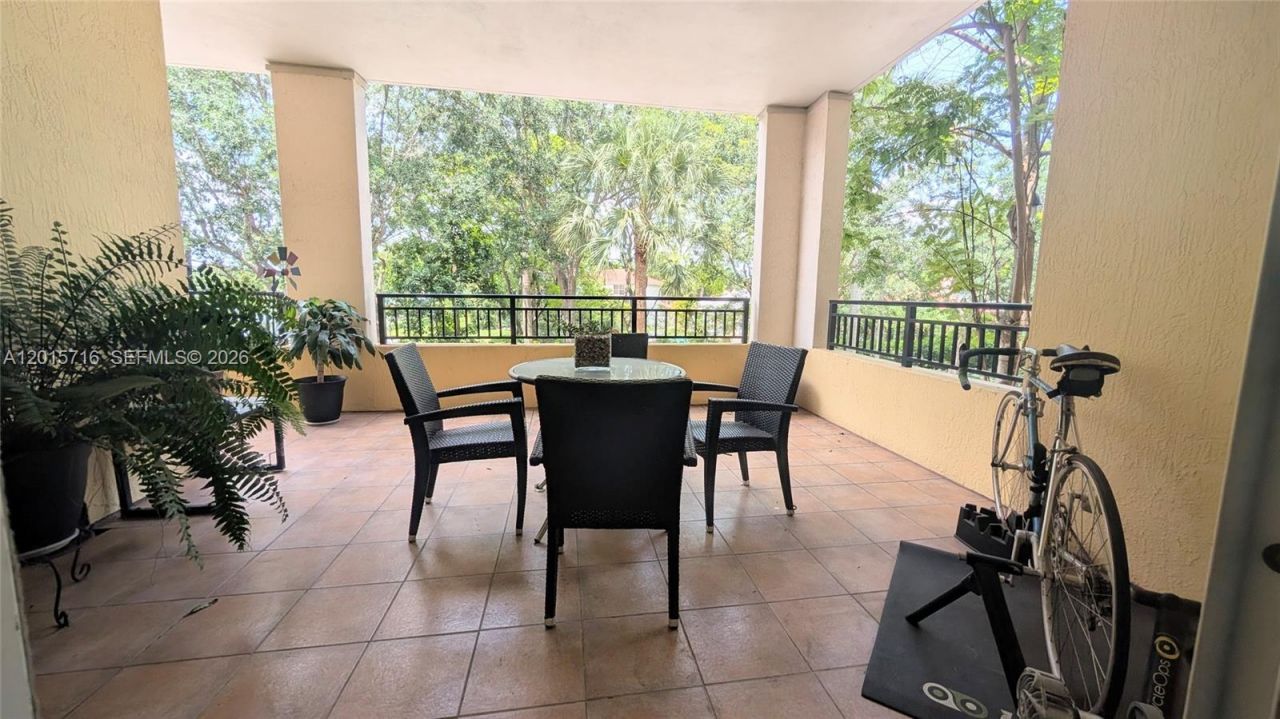 16101 Emerald Estates Dr, Unit 254, Weston, FL 33331 Photo