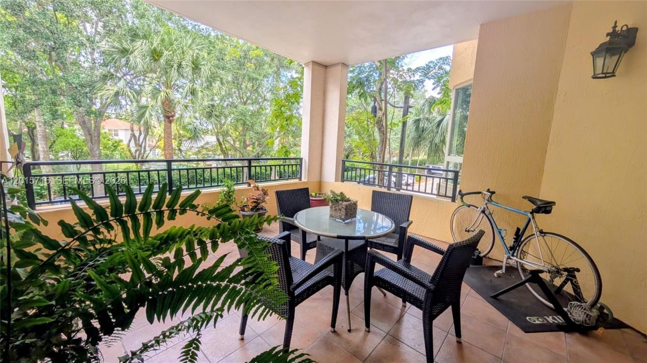 16101 Emerald Estates Dr, Unit 254, Weston, FL 33331 Photo