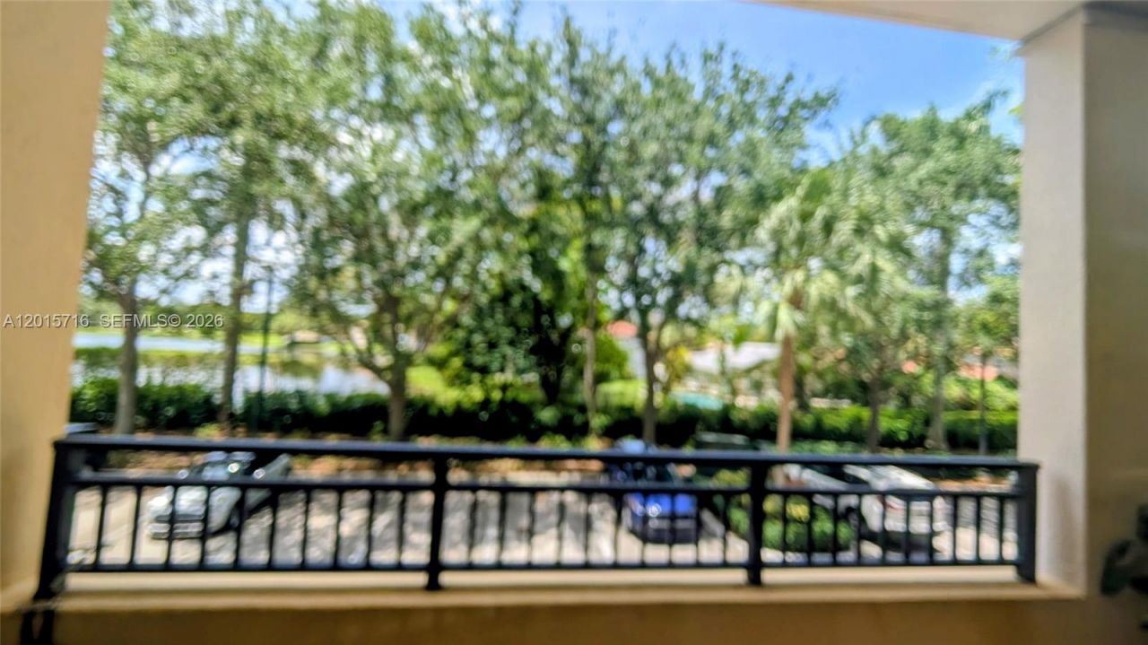 16101 Emerald Estates Dr, Unit 254, Weston, FL 33331 Photo