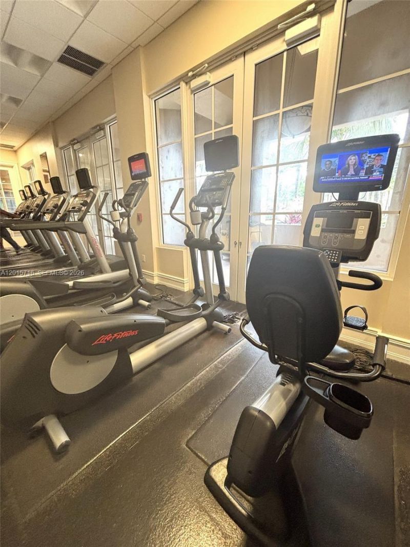 16101 Emerald Estates Dr, Unit 254, Weston, FL 33331 Photo