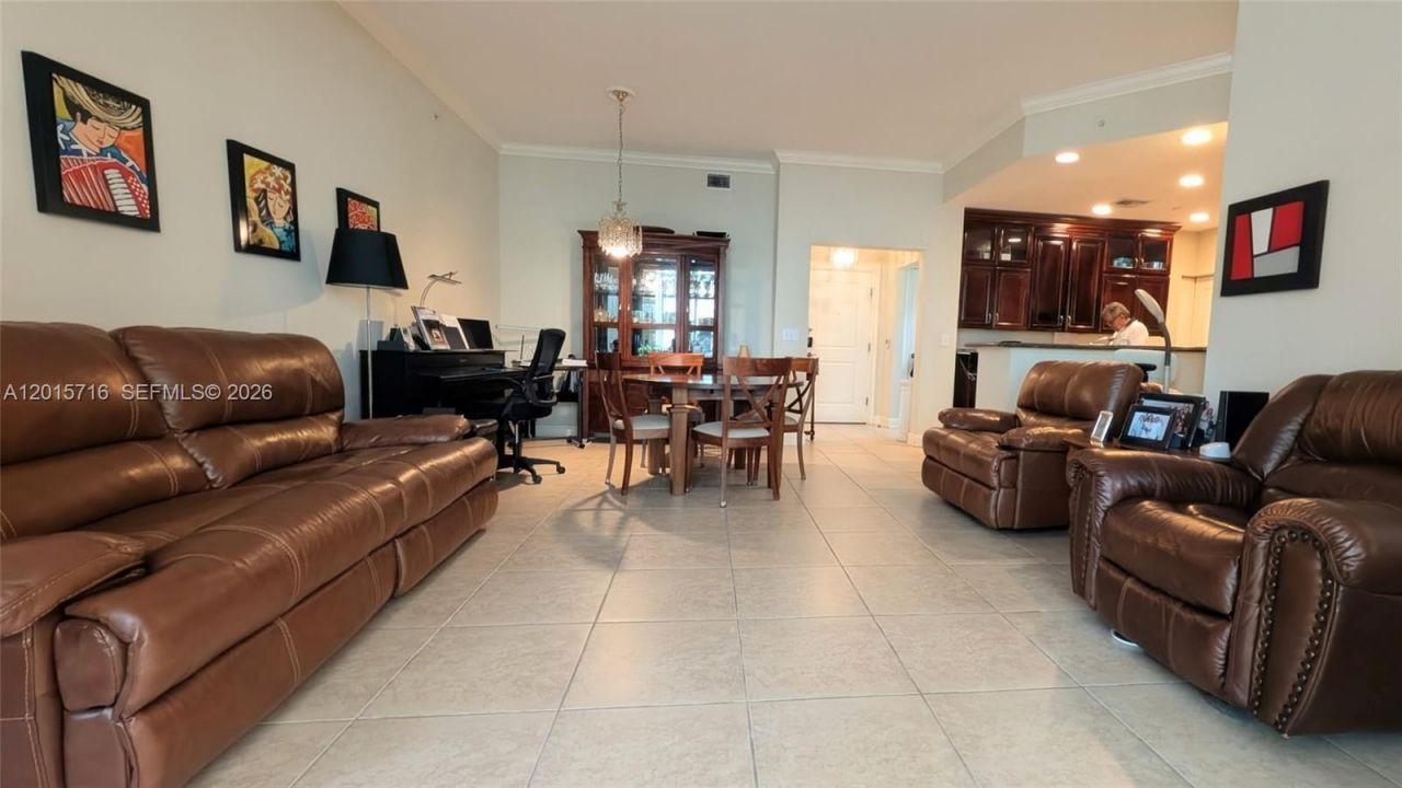 16101 Emerald Estates Dr, Unit 254, Weston, FL 33331 Photo