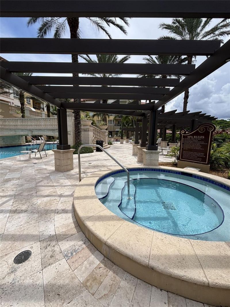 16101 Emerald Estates Dr, Unit 254, Weston, FL 33331 Photo