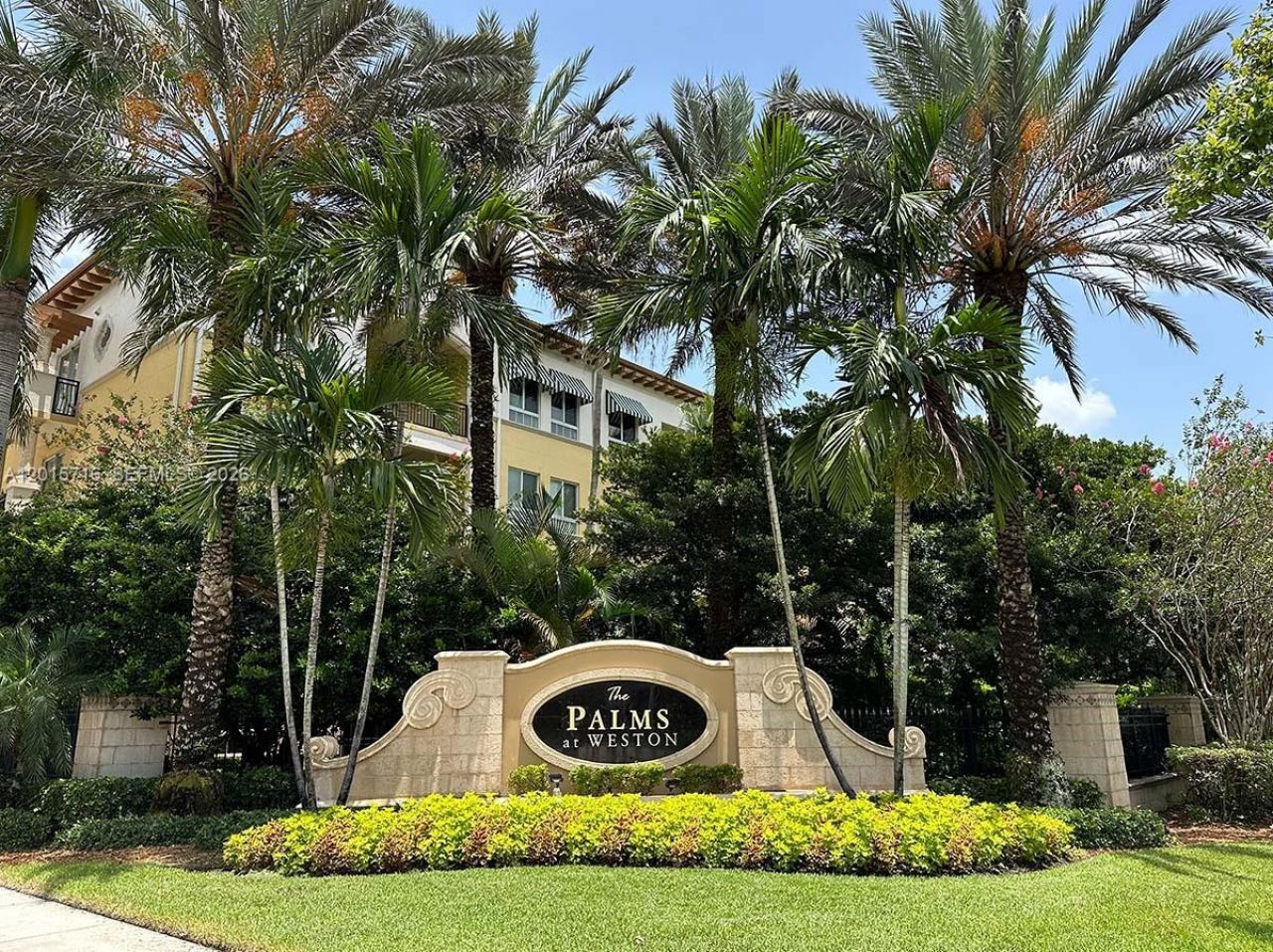 16101 Emerald Estates Dr, Unit 254, Weston, FL 33331 Photo