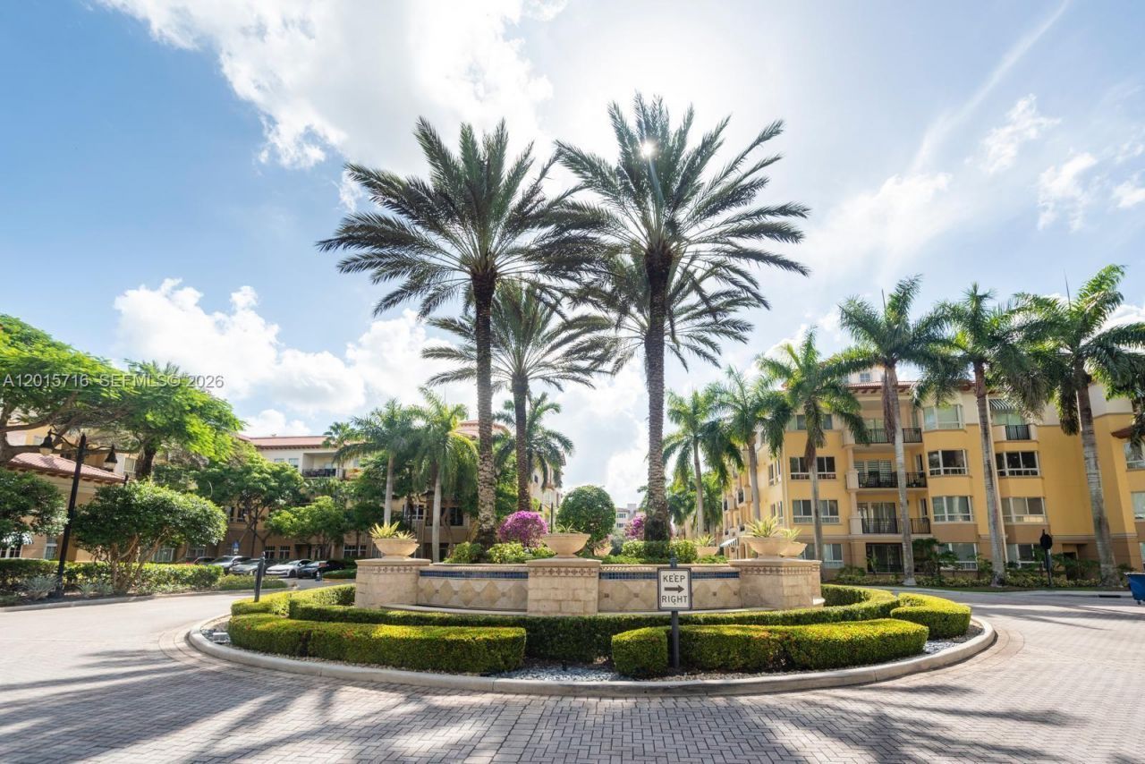 16101 Emerald Estates Dr, Unit 254, Weston, FL 33331 Photo