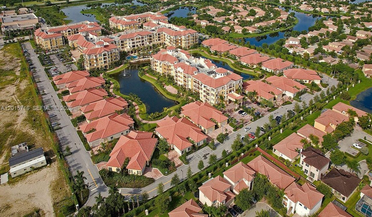16101 Emerald Estates Dr, Unit 254, Weston, FL 33331 Photo