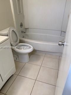 2401 Riverside Dr , Unit 408-B, Coral Springs, FL 33065 Photo