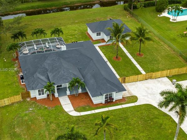 11066 N 46th Pl N , West Palm Beach, FL 33411