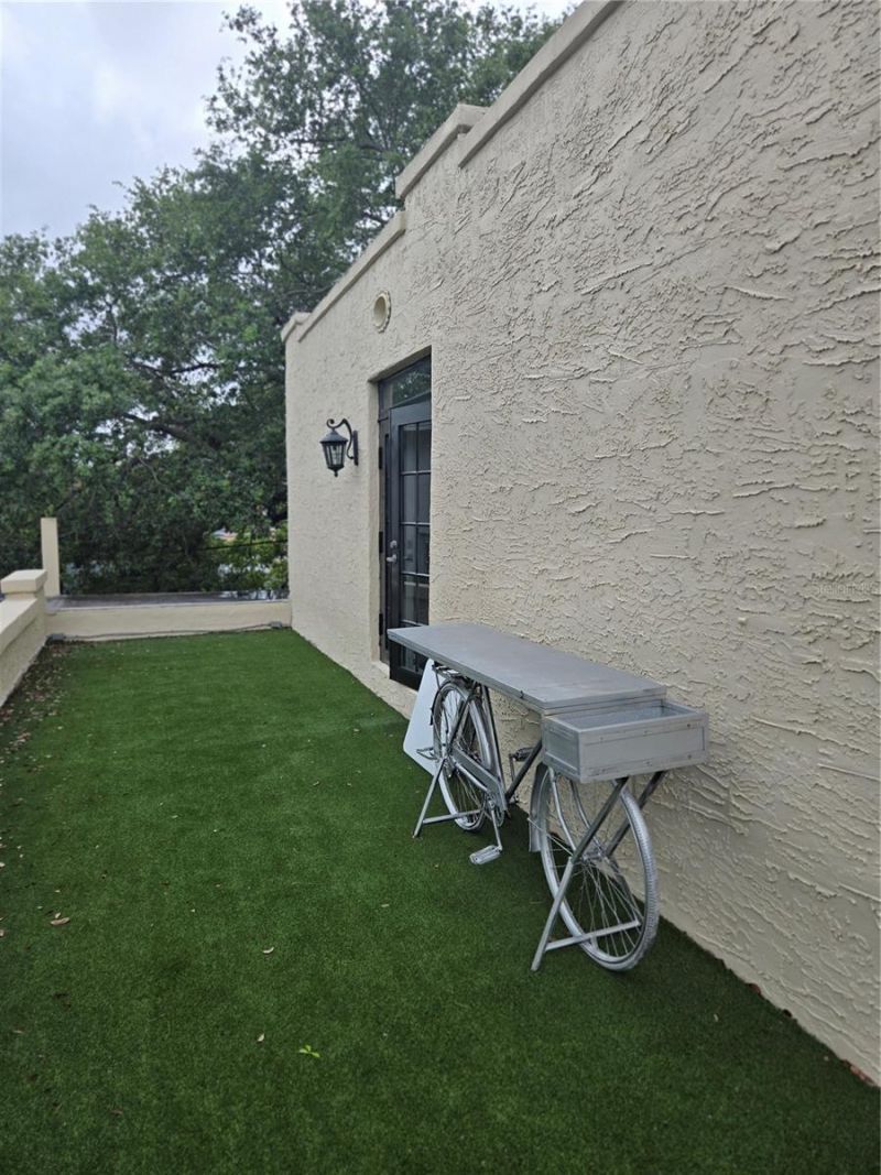 12 NE 50th Street , Miami, FL 33137 Photo
