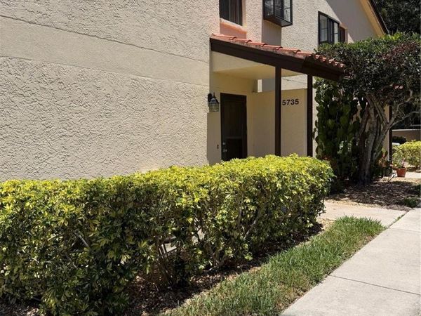 5735 GARDENS DRIVE , Unit 5735, SARASOTA, FL 34243