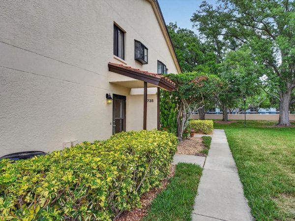 5735 GARDENS DRIVE , Unit 5735, SARASOTA, FL 34243
