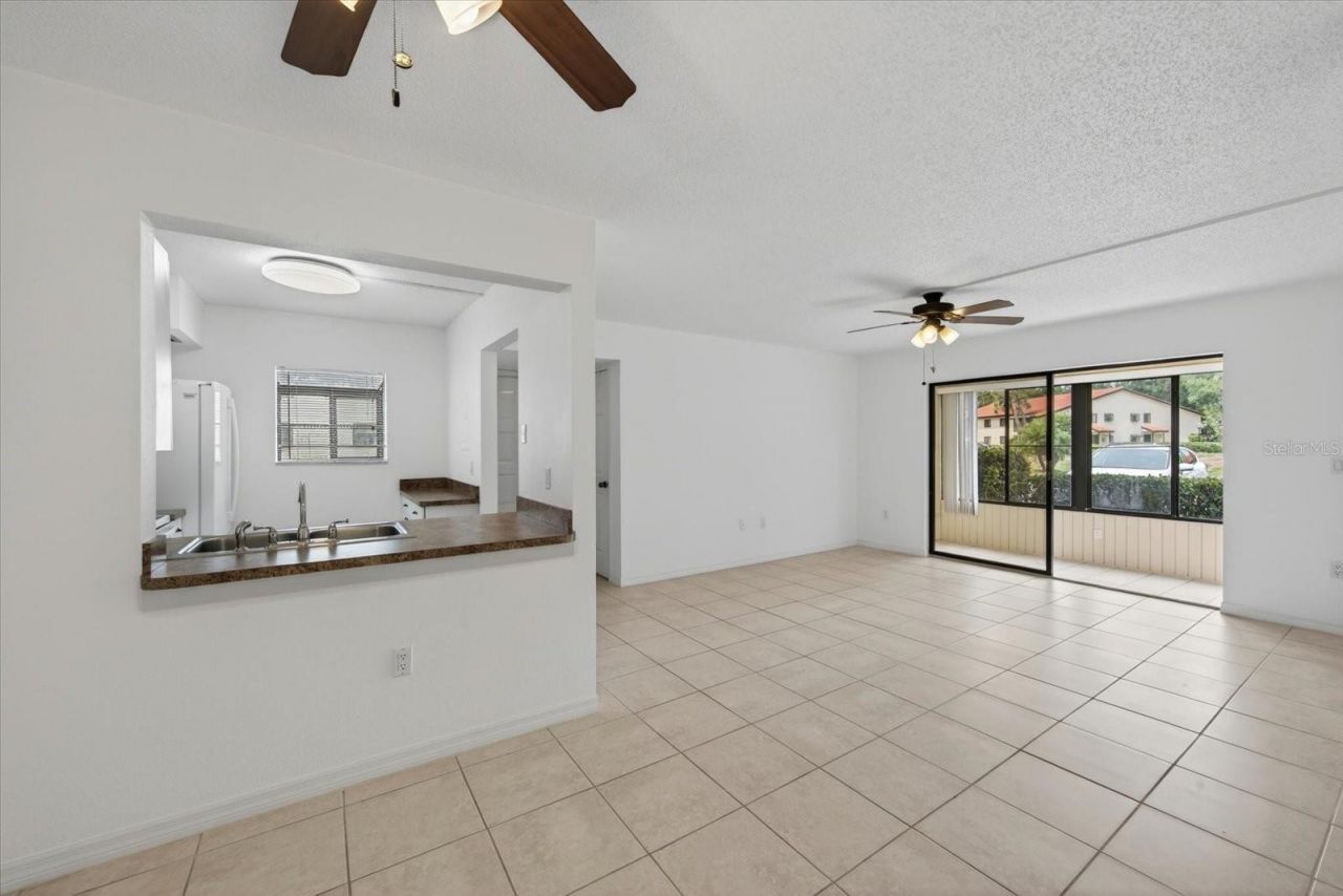 5735 Gardens Drive, Unit 5735, Sarasota, FL 34243 Photo