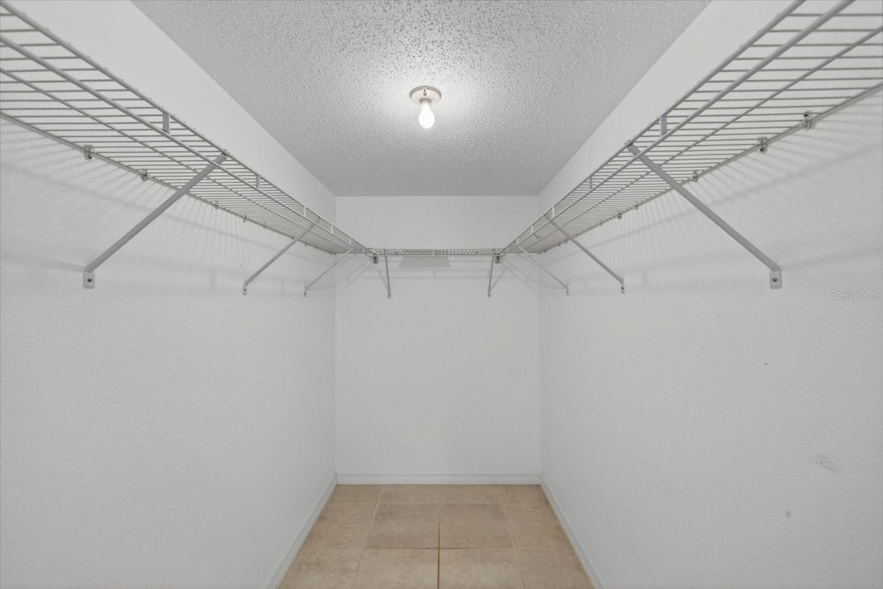 5735 Gardens Drive, Unit 5735, Sarasota, FL 34243 Photo