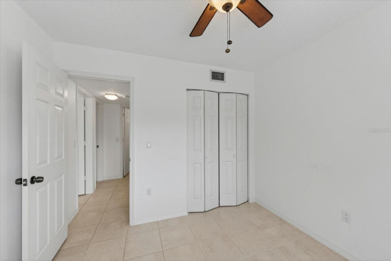 5735 Gardens Drive, Unit 5735, Sarasota, FL 34243 Photo