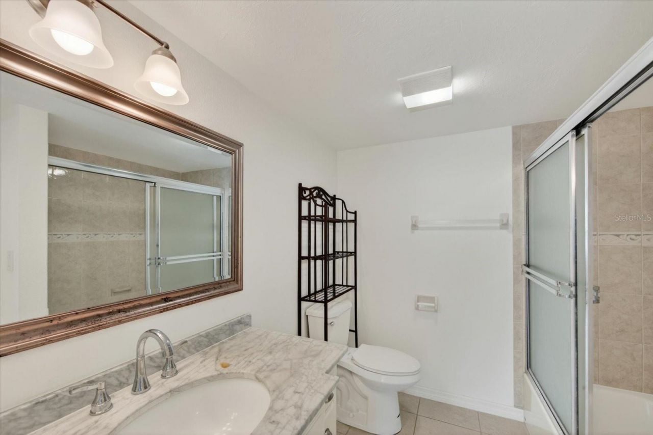 5735 Gardens Drive, Unit 5735, Sarasota, FL 34243 Photo