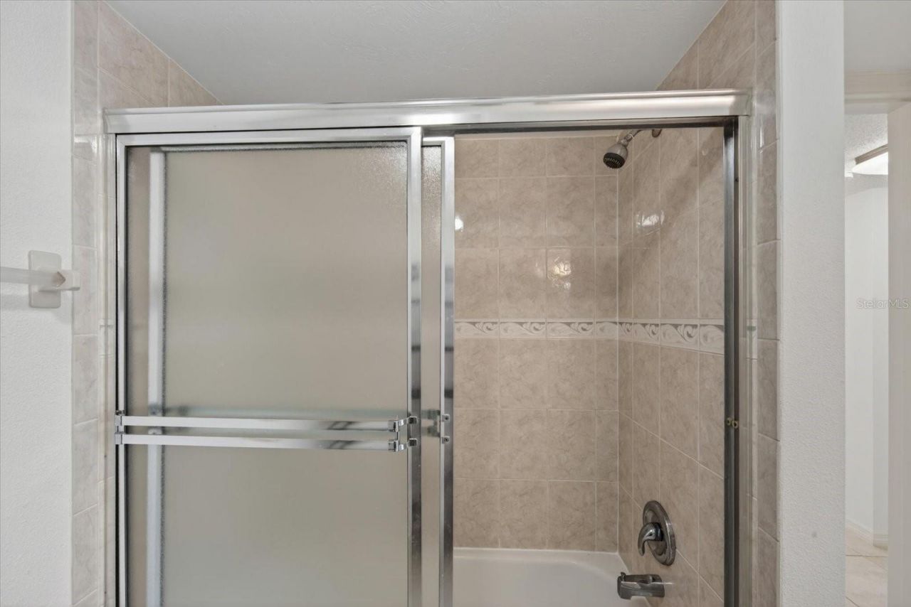 5735 Gardens Drive, Unit 5735, Sarasota, FL 34243 Photo