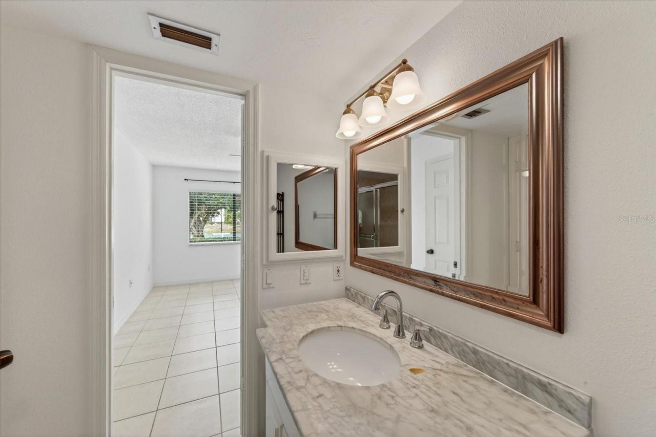 5735 Gardens Drive, Unit 5735, Sarasota, FL 34243 Photo