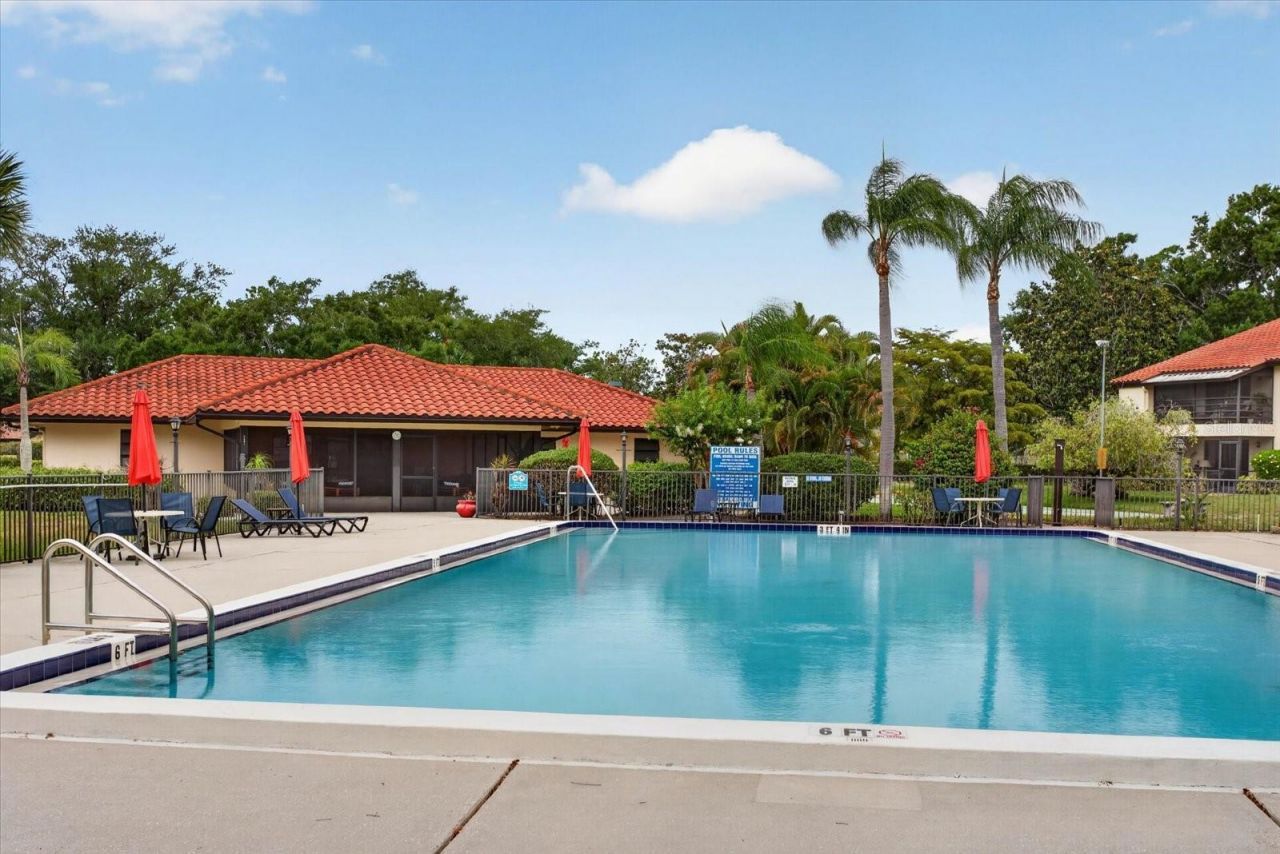 5735 Gardens Drive, Unit 5735, Sarasota, FL 34243 Photo