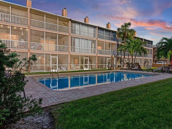 637 PINELLAS BAYWAY S, Unit 207, TIERRA VERDE, FL 33715