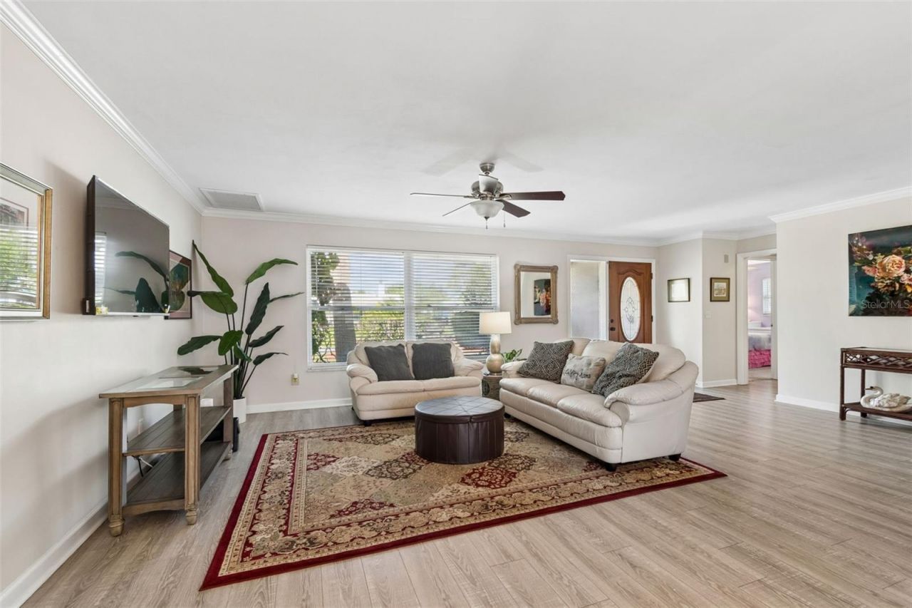 546 Gershwin Drive, Largo, FL 33771 Photo