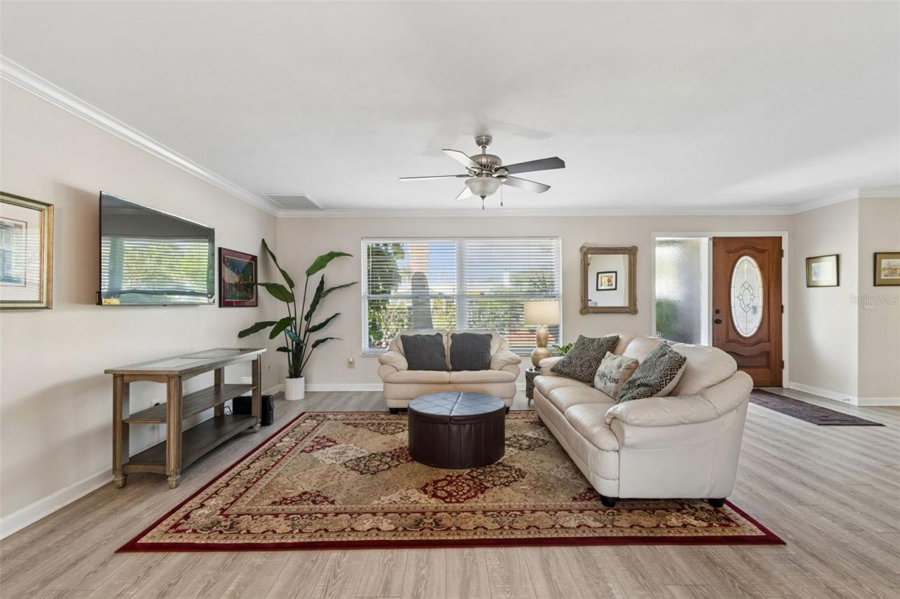 546 Gershwin Drive, Largo, FL 33771 Photo