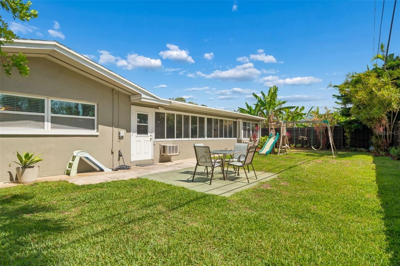 546 Gershwin Drive, Largo, FL 33771 Photo