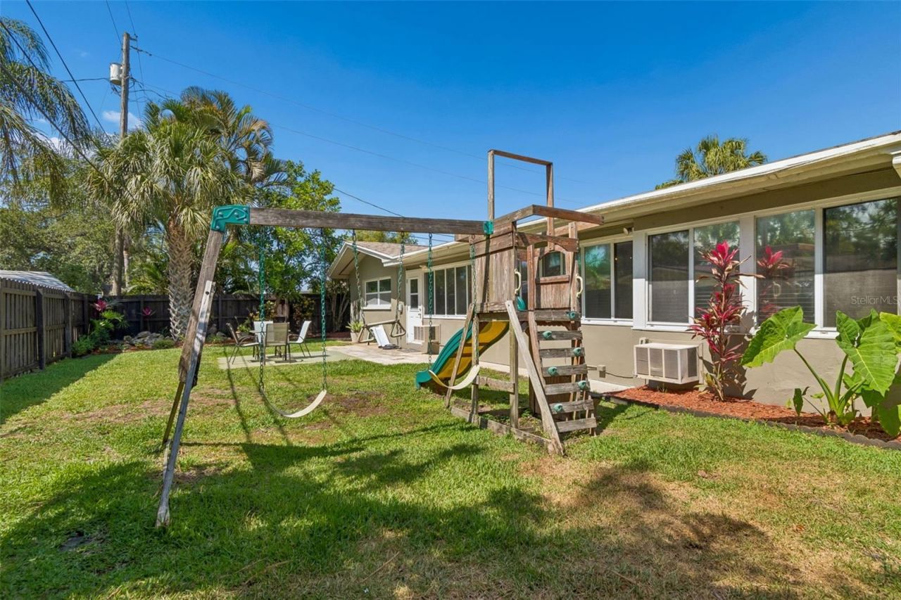 546 Gershwin Drive, Largo, FL 33771 Photo