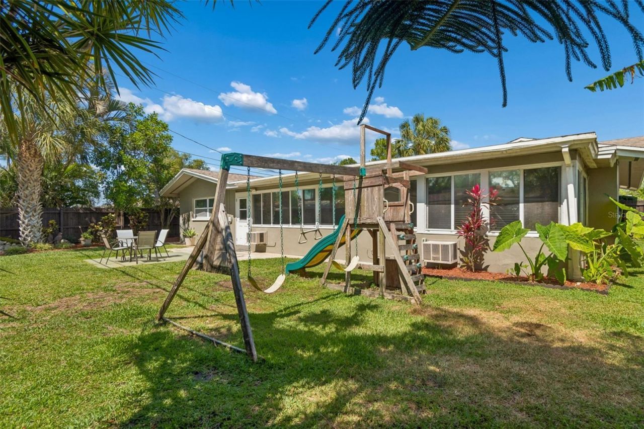546 Gershwin Drive, Largo, FL 33771 Photo