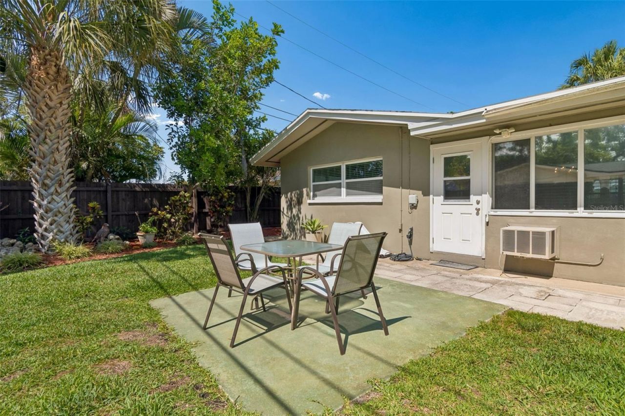 546 Gershwin Drive, Largo, FL 33771 Photo