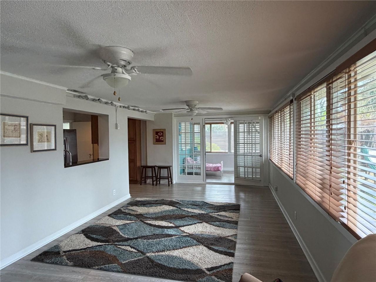 546 Gershwin Drive, Largo, FL 33771 Photo
