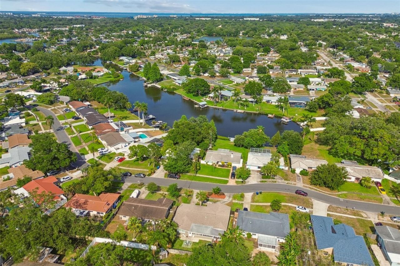 546 Gershwin Drive, Largo, FL 33771 Photo