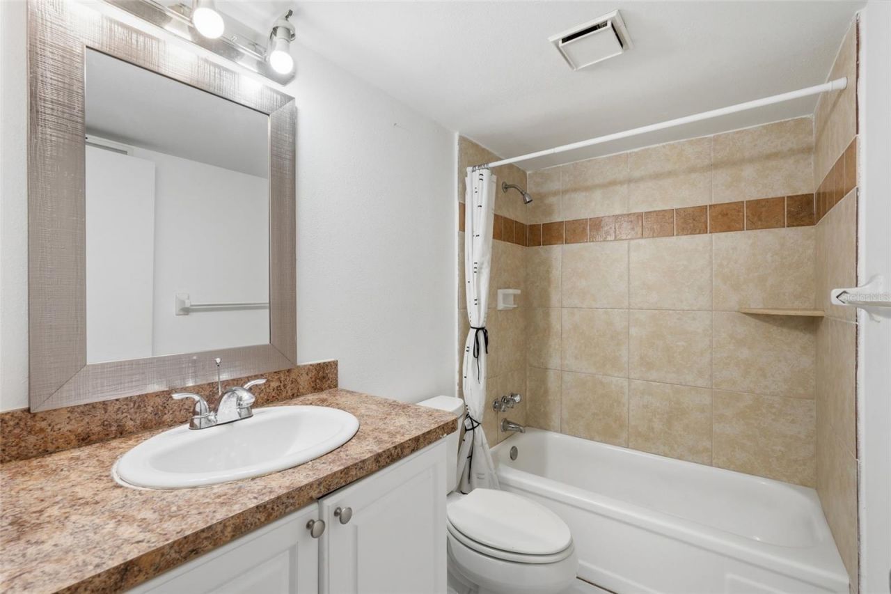 2366 E Mall Drive , Unit 403, Fort Myers, FL 33901 Photo