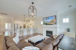 462 Bramson Court photo 4