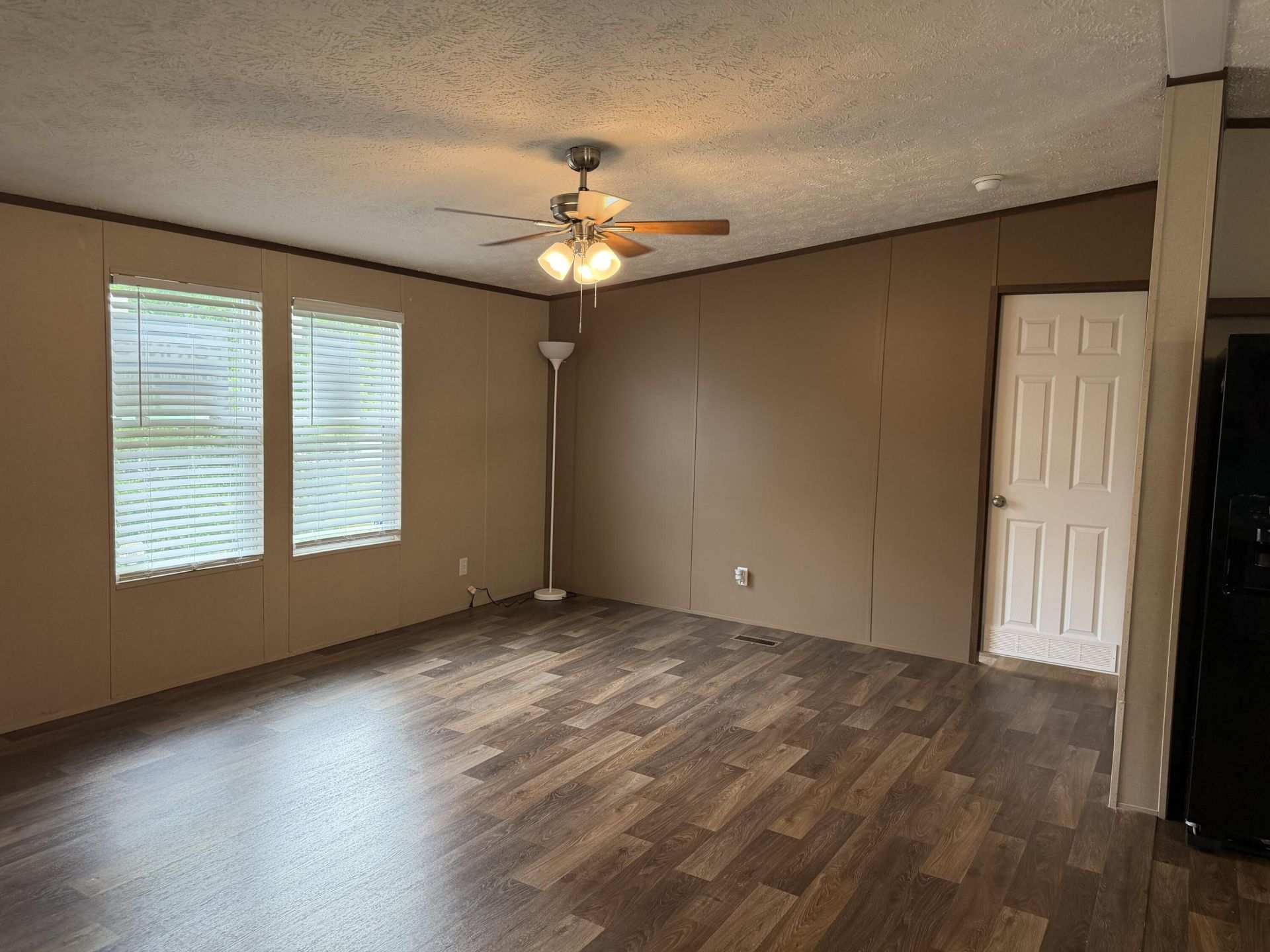 4616 Easy Street Photo 13
